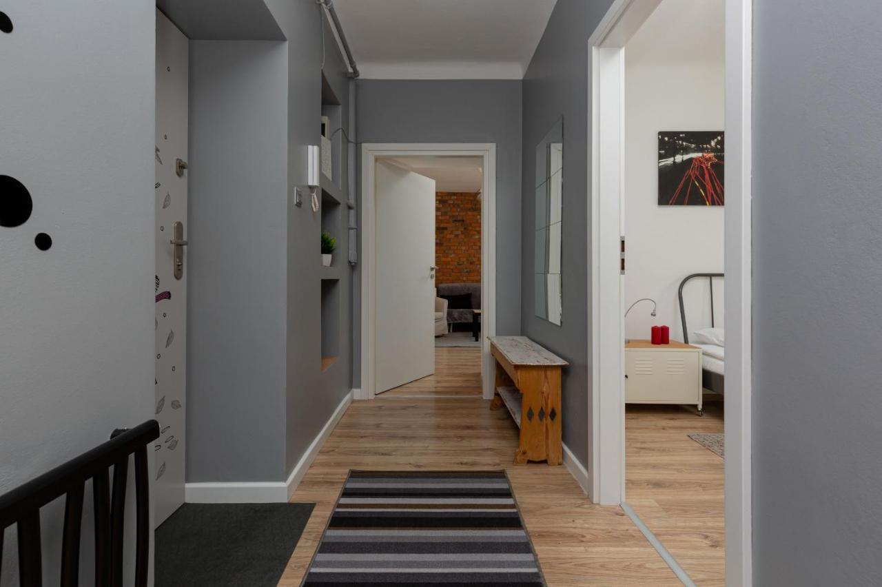 Apartment Bialobrzeska By Renters Warsaw
