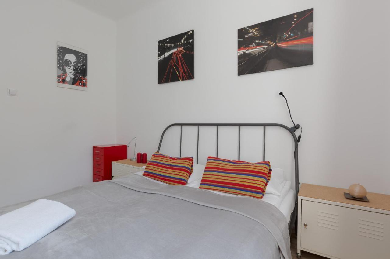 Bialobrzeska By Renters *